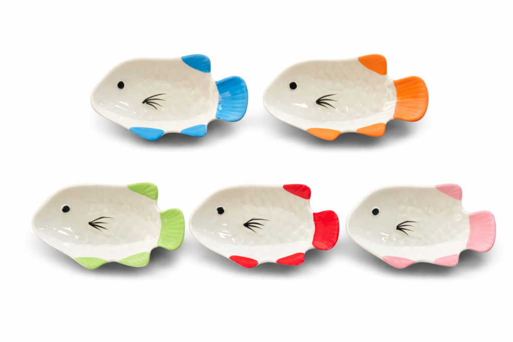 Fish shaped dipping bowl